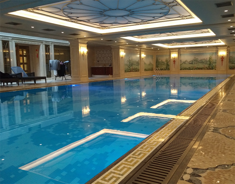 新建游泳池需要哪些泳池水处理设备？
