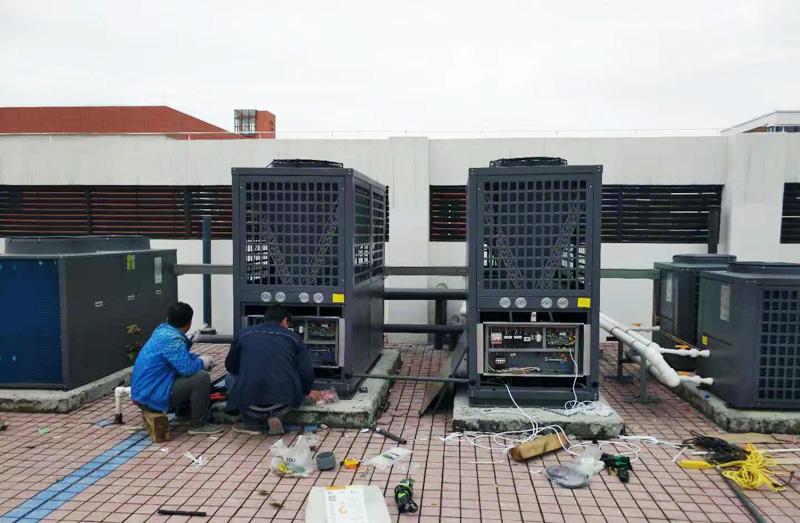 如何选择适合的泳池水处理设备？