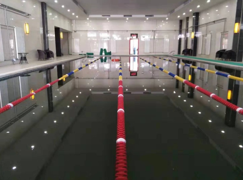 别墅泳池设备怎么选，泳池水泵泳池砂缸是基础！